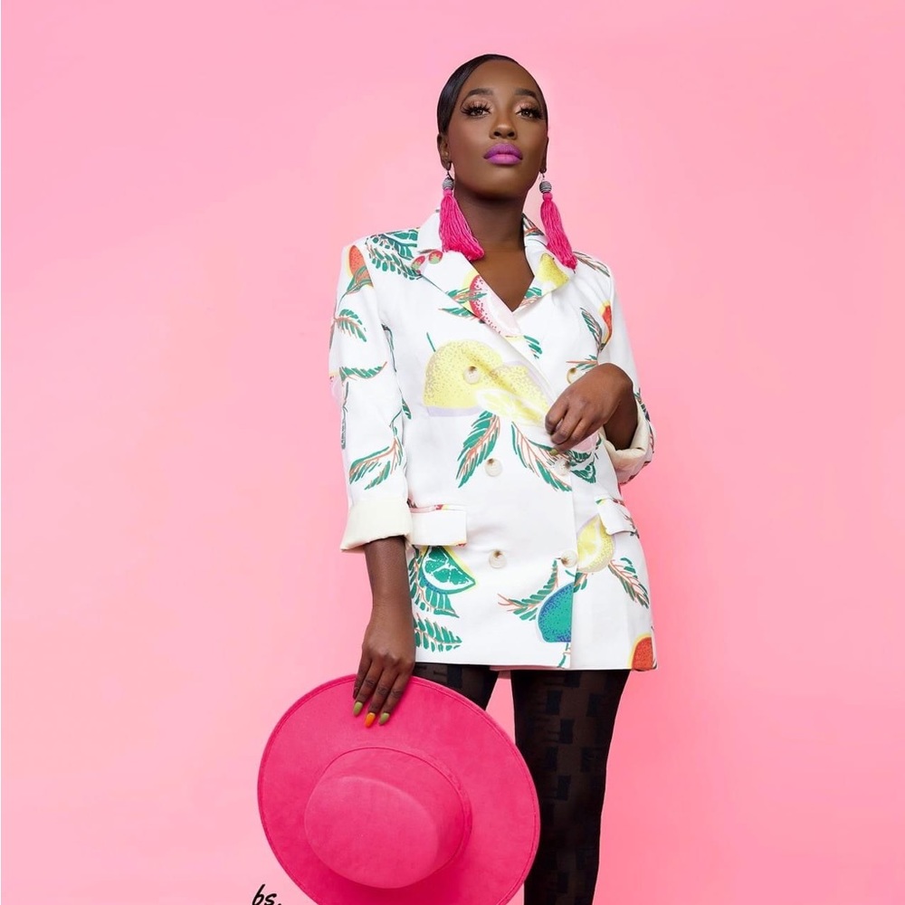 Meet your Posher, Cynthia